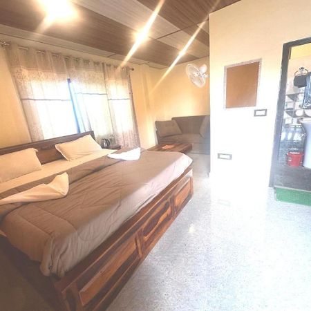Drona Hills Resorts Kanatal Eksteriør billede
