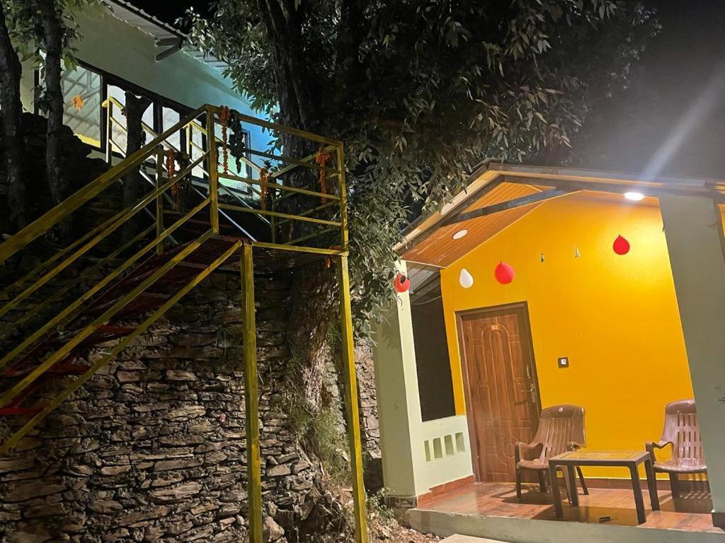 Drona Hills Resorts Kanatal Eksteriør billede