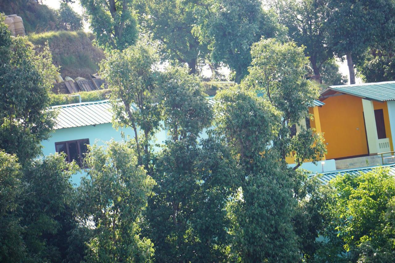 Drona Hills Resorts Kanatal Eksteriør billede