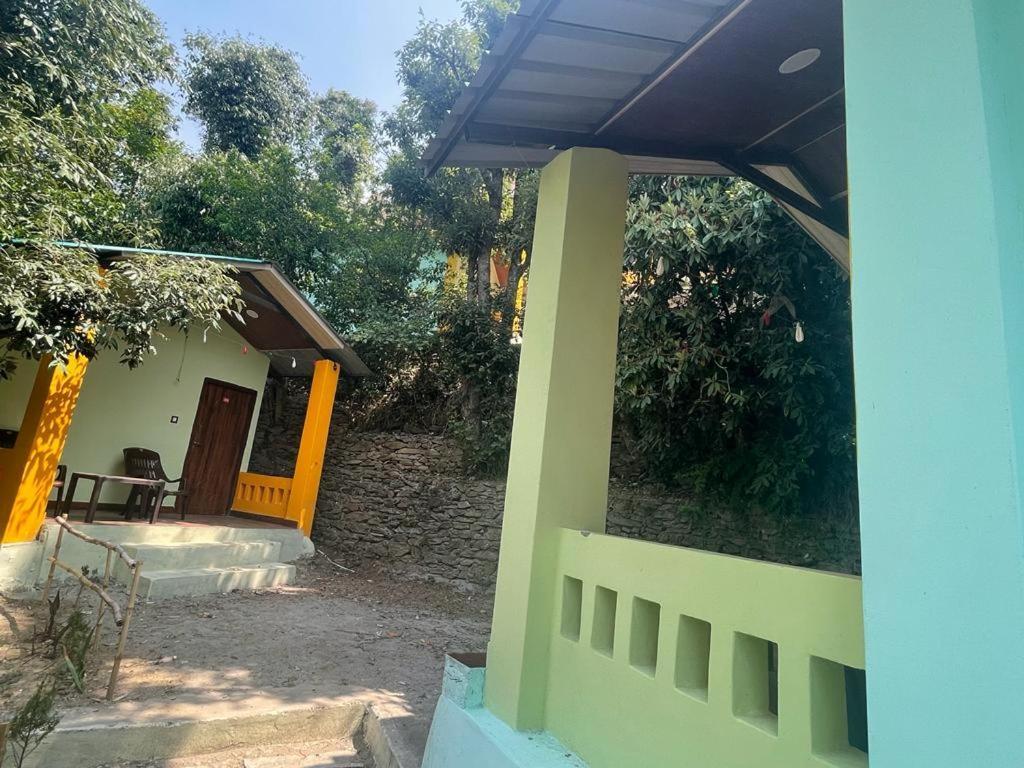 Drona Hills Resorts Kanatal Eksteriør billede
