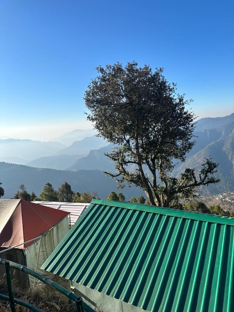 Drona Hills Resorts Kanatal Eksteriør billede