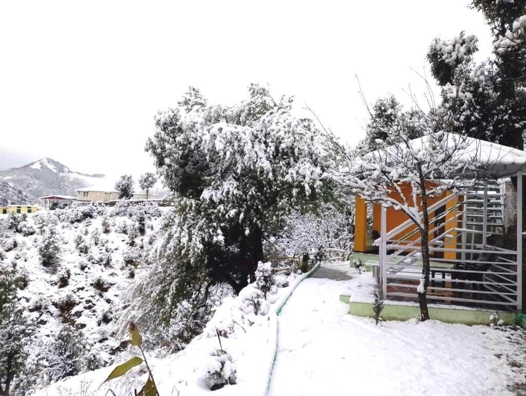 Drona Hills Resorts Kanatal Eksteriør billede